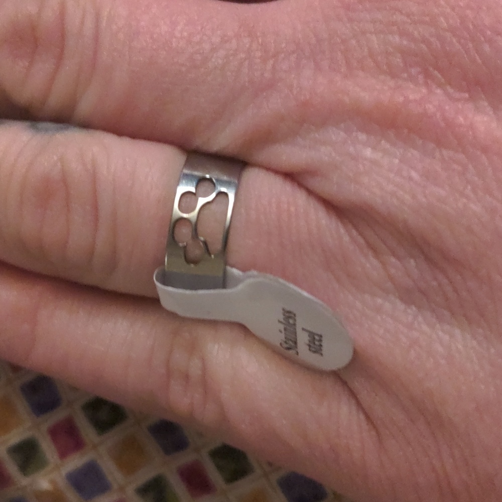 Dog Paw NWT Ring Size 17 Ring Stainless Steel